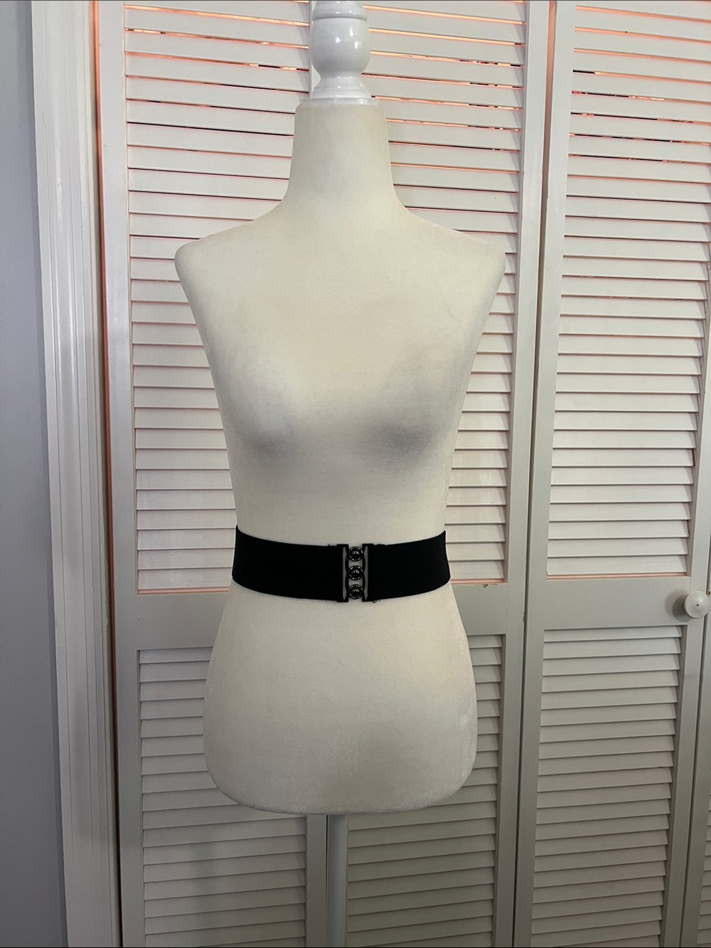 Vintage Black Elastic Waist Belt with Decorative Hook Buckle